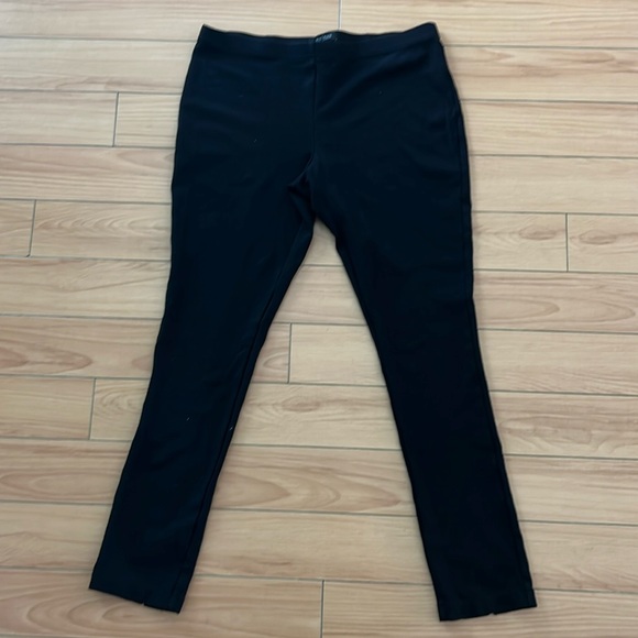 WHITE HOUSE BLACK MARKET CROPPED PEDAL PUSHERS BLACK STRETCH CAPRI PANTS MEDIUM - Picture 1 of 10